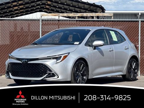 Used 2025 Toyota Corolla XSE FWD image 8