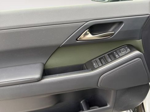 Certified 2025 Lexus GX 550 AWD/4WD image 10