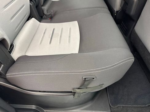 Used 2025 Toyota Tacoma TRD Sport image 38