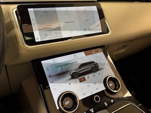 Used 2023 Land Rover Range Rover Velar S image 13