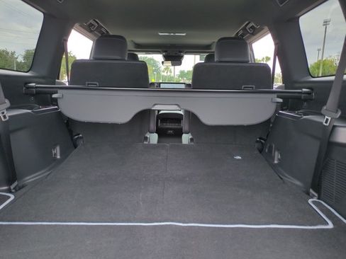 Used 2025 Lexus GX 550 w/ Accessory Package (Z1) AWD/4WD image 6