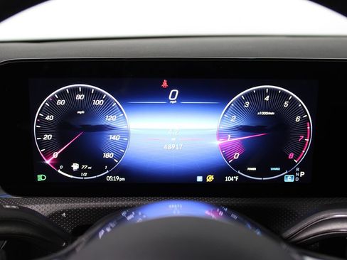 Used 2025 Mercedes-Benz CLA 250 4MATIC image 23