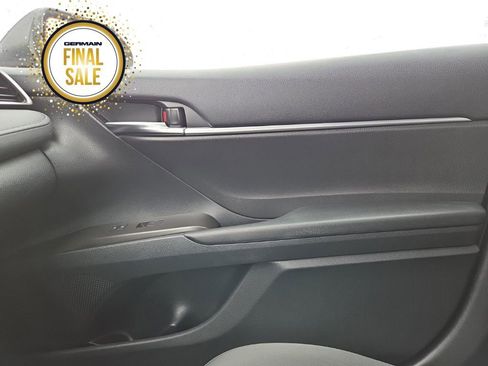 Used 2022 Toyota Camry LE image 39
