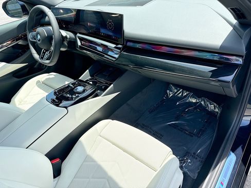 New 2027 BMW 530i w/ M Sport Package RWD image 14