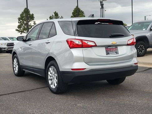 Used 2019 Chevrolet Equinox LS FWD image 6