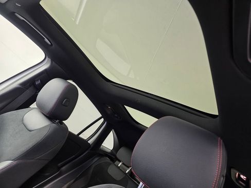 Certified 2025 Mercedes-Benz GLA 250 image 12