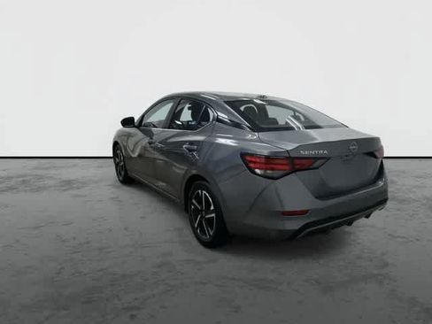 Used 2025 Nissan Sentra SV FWD image 2