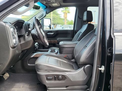 Used 2021 GMC Sierra 2500 Denali w/ Denali Black Diamond Edition AWD/4WD image 25