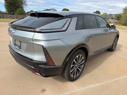 Used 2025 Cadillac Lyriq Sport image 3