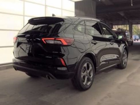 Used 2024 Ford Escape ST-Line w/ Tech Pack #1 AWD/4WD image 5