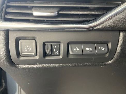 Used 2020 Cadillac XT4 Premium Luxury AWD/4WD image 36