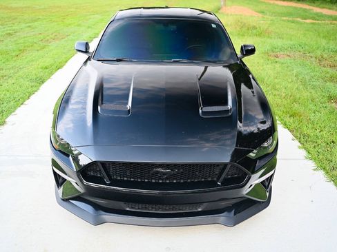 Used 2019 Ford Mustang GT Premium w/ GT Performance Package RWD image 21