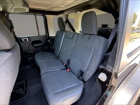 Used 2025 Jeep Wrangler Unlimited Sport AWD/4WD image 23