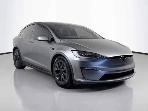 Used 2024 Tesla Model X AWD/4WD image 4
