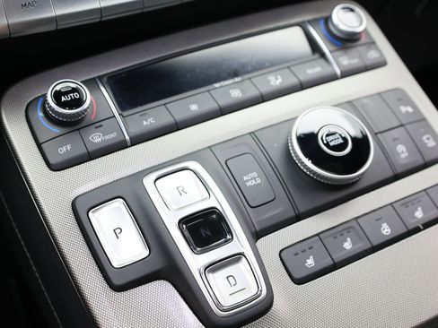 Used 2022 Hyundai Palisade Calligraphy FWD image 23
