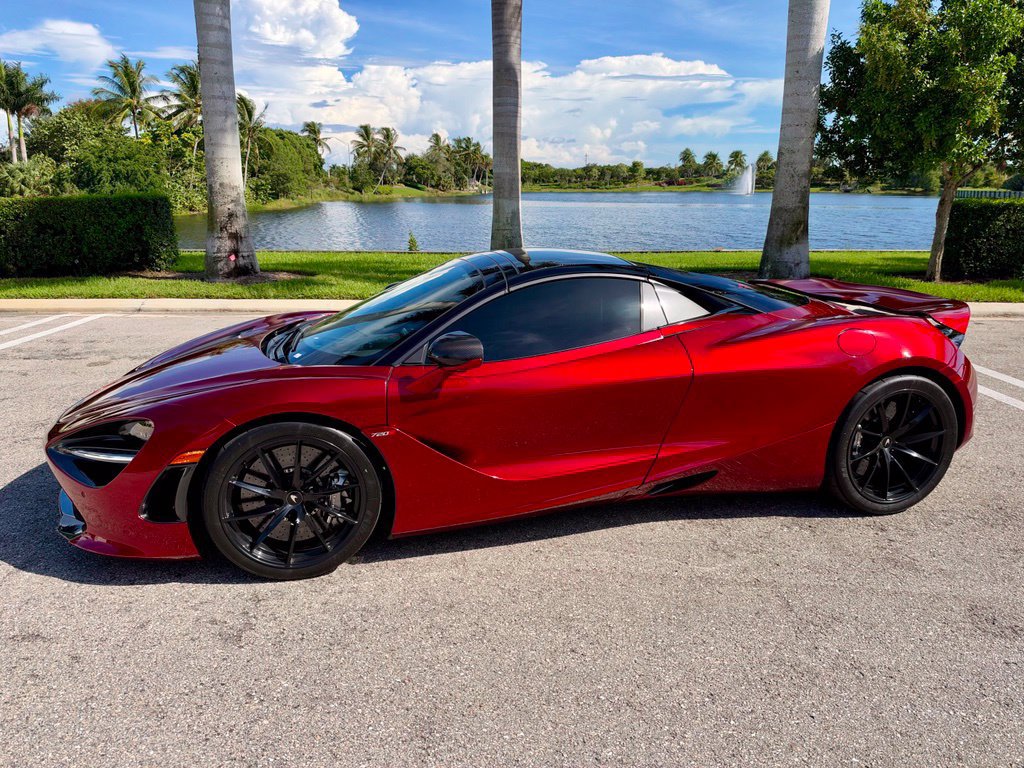 Used 2020 McLaren 720S Spider RWD image 2