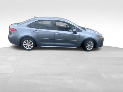 Used 2024 Toyota Corolla LE FWD image 7