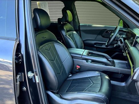 Used 2027 Kia Telluride EX X-Line AWD/4WD image 21