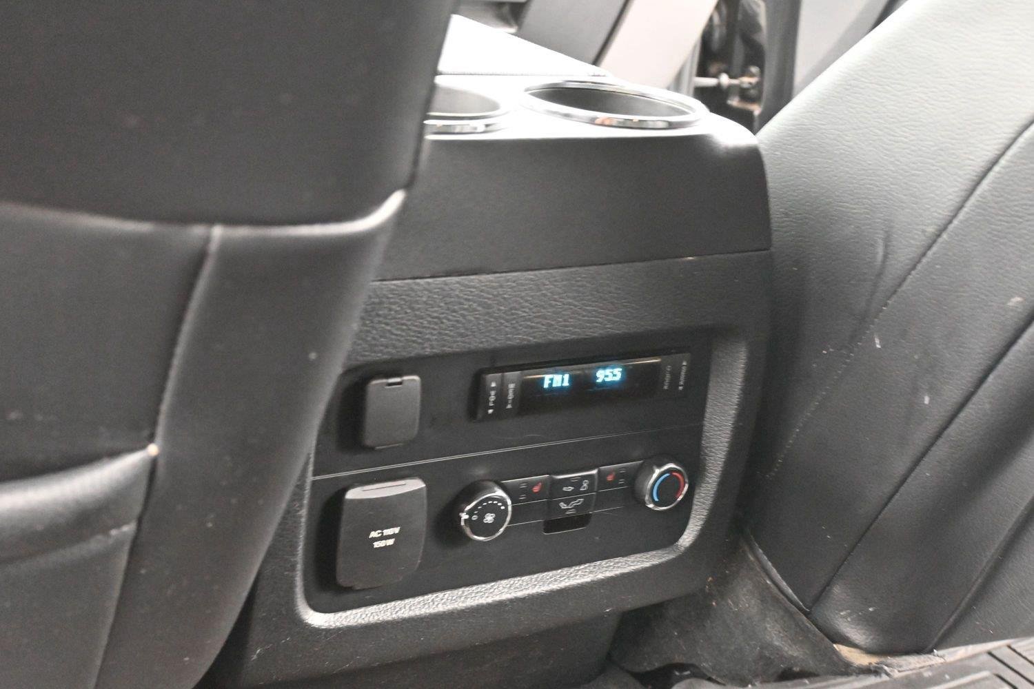Used 2015 Ford Expedition Limited w/ Equipment Group 301A AWD/4WD image 34