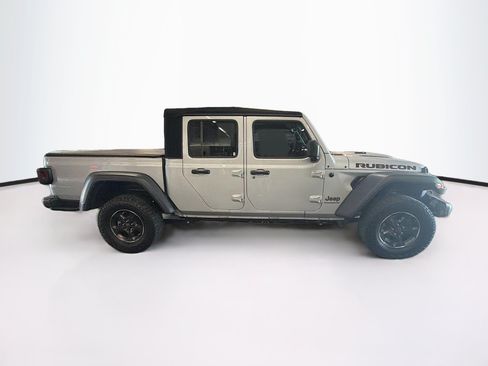 Used 2023 Jeep Gladiator Rubicon w/ Cold Weather Group AWD/4WD image 10