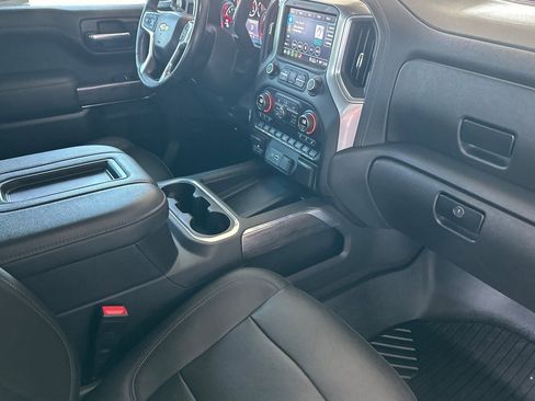 Used 2021 Chevrolet Silverado 1500 LTZ AWD/4WD image 12