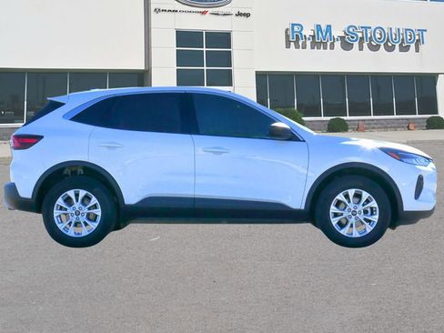 Used 2023 Ford Escape Active AWD/4WD image 12