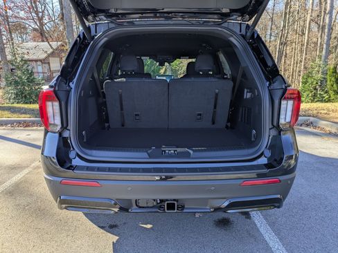 New 2026 Ford Explorer ST-Line w/ ST-Line Street Pack image 31