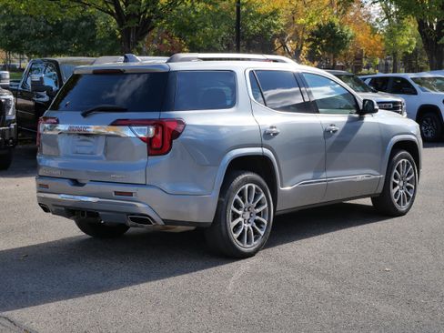 Used 2023 GMC Acadia Denali w/ Denali Ultimate Package image 9