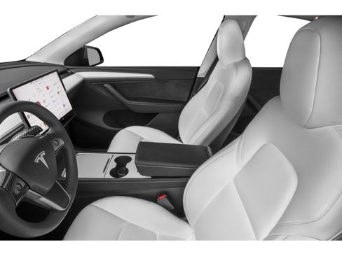 Used 2024 Tesla Model Y Long Range AWD/4WD image 8