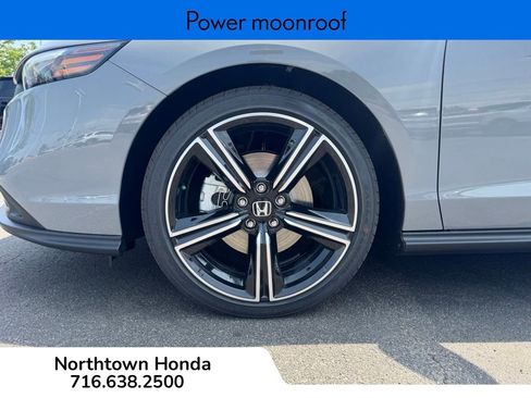 Used 2025 Honda Accord Sport image 6