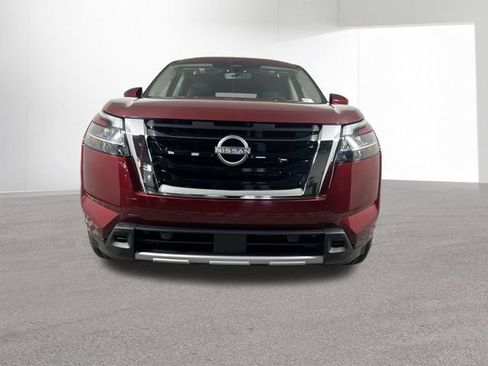 Used 2024 Nissan Pathfinder Platinum w/ Cargo Package AWD/4WD image 39
