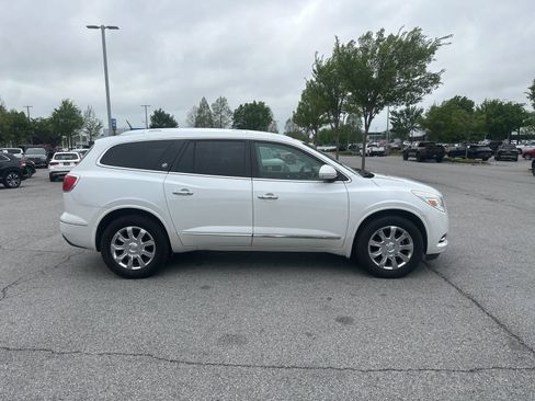 Used 2017 Buick Enclave Leather w/ Trailering Package image 4