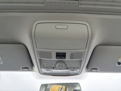 Used 2011 Volkswagen Golf TDI image 18