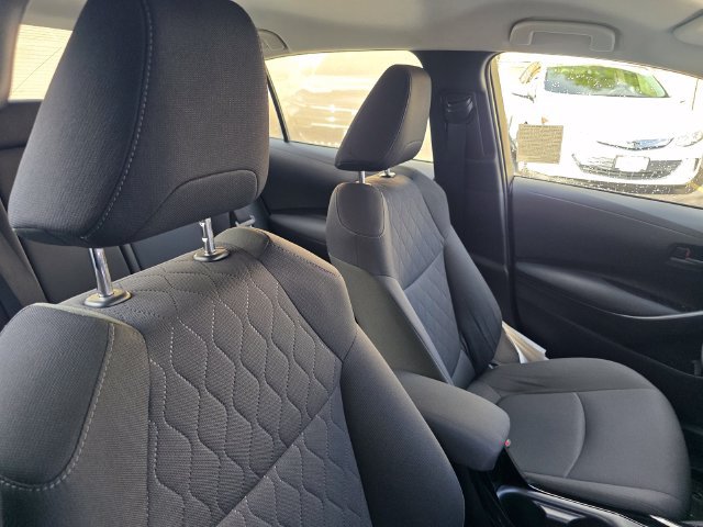 Used 2022 Toyota Corolla LE w/ Carpet Mat Package (TMS) FWD image 18