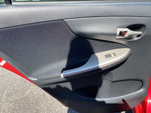 Used 2011 Toyota Corolla S FWD image 21