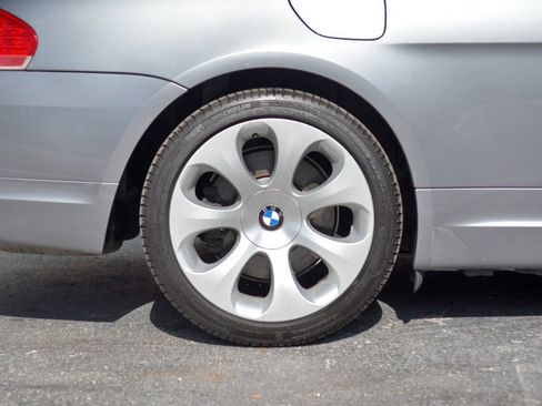 Used 2005 BMW 645Ci Convertible RWD image 33