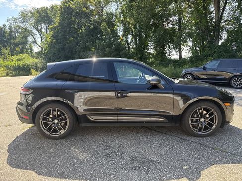Used 2023 Porsche Macan Turbo AWD/4WD image 12
