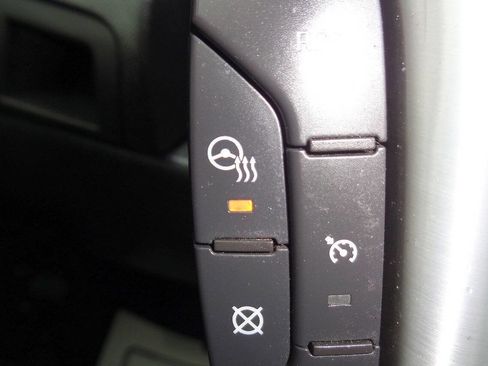 Used 2012 Cadillac Escalade Luxury image 11