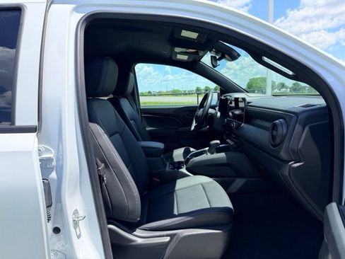 Certified 2025 Chevrolet Colorado Trail Boss AWD/4WD image 10