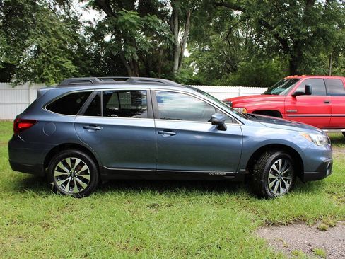 Used 2015 Subaru Outback 2.5i Limited image 6