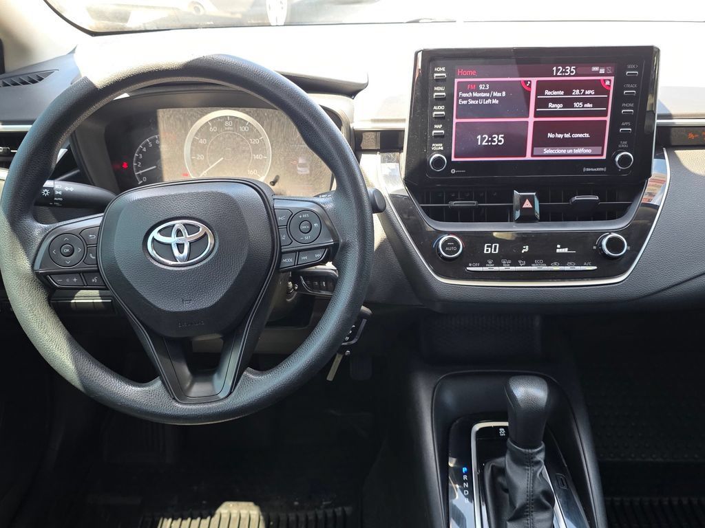 Used 2021 Toyota Corolla LE FWD image 18