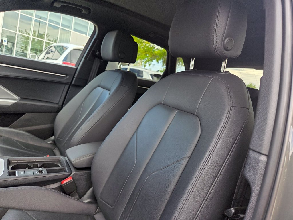 Used 2023 Audi Q3 2.0T Premium AWD/4WD image 11