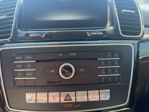 Used 2017 Mercedes-Benz GLS 450 4MATIC image 18