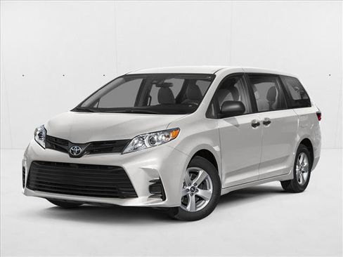 Used 2018 Toyota Sienna SE image 1