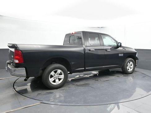 Used 2018 RAM 1500 Classic SLT AWD/4WD image 3