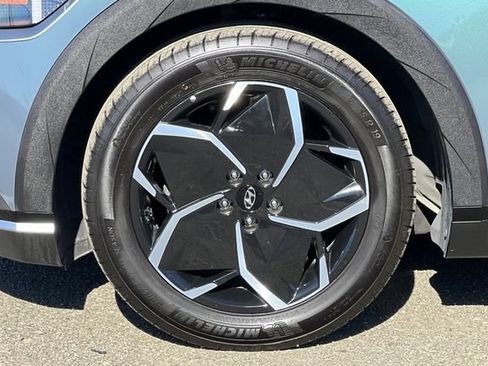 Certified 2024 Hyundai Ioniq 5 SEL RWD image 34