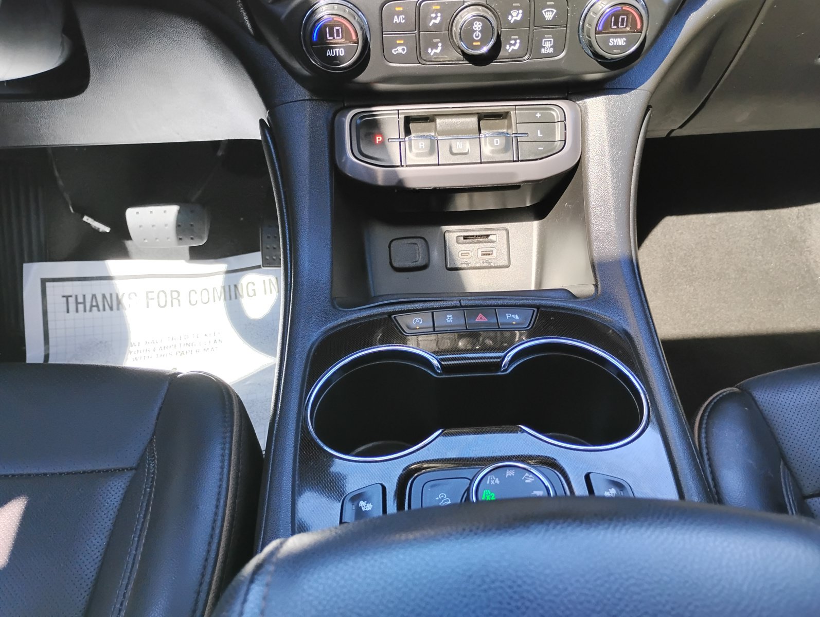 Used 2021 GMC Acadia AT4 w/ Technology Package AWD/4WD image 21