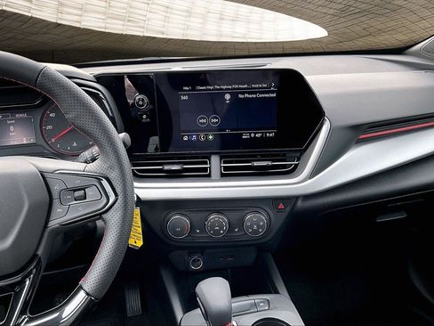 New 2026 Chevrolet Trax RS w/ Driver Confidence Package image 7