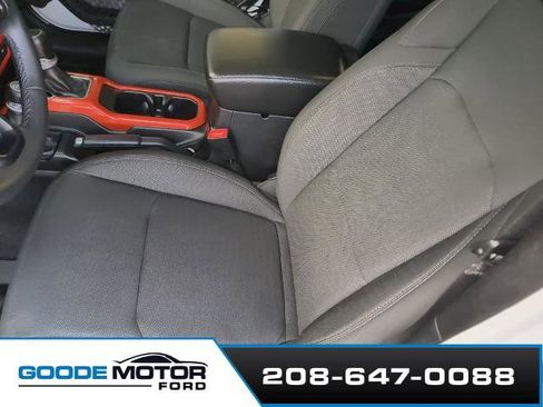 Used 2018 Jeep Wrangler Unlimited Sport S image 10