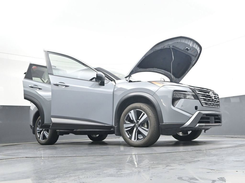 Used 2024 Nissan Rogue SL w/ SL Premium Package FWD image 49